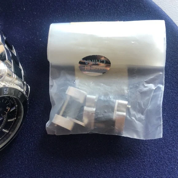 Guess Collection Watch - Picture 5 of 6